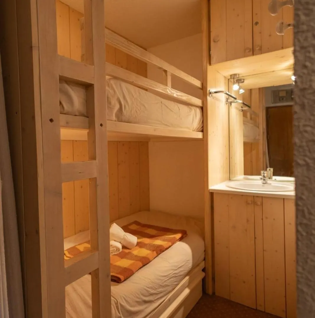 Apartment Appartement Pour 6 Personnes Au Pied Des Pistes Les Allues